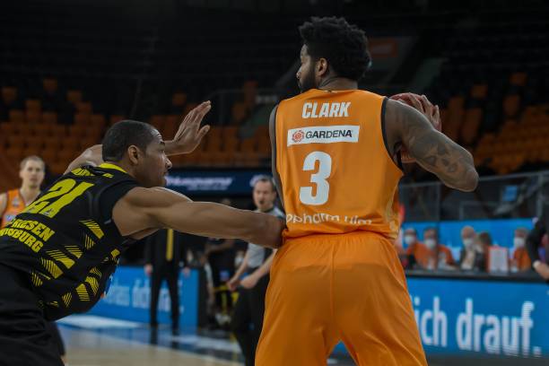 和年轻化显 和年轻化显